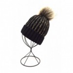 Bonnet femme pompons